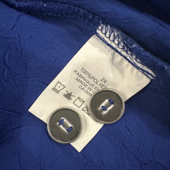 Penningtons Blue Button Front Shirt  2X - Picture 4 of 5